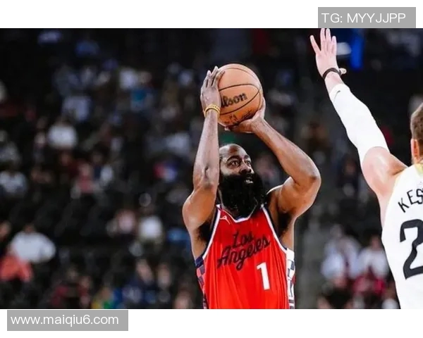 2017年快船与爵士的激烈对决回顾及赛季精彩瞬间分析